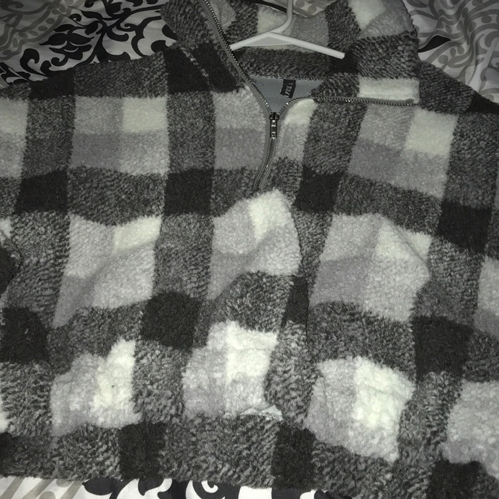 Zaful cropped long sleeve tee